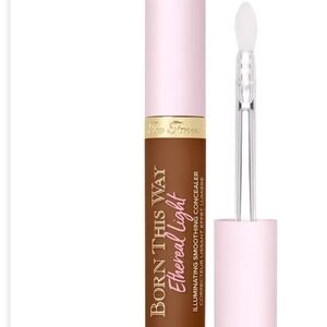 Too Faced Born This Way Ethereal Light Concealer - Milk Chocolate